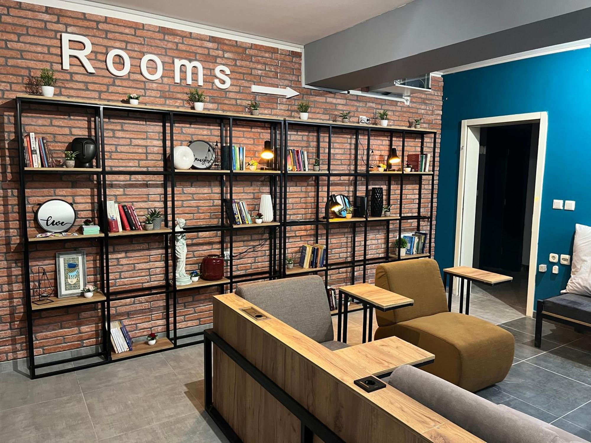 Mickitos Urban Hostel 斯科普里 外观 照片