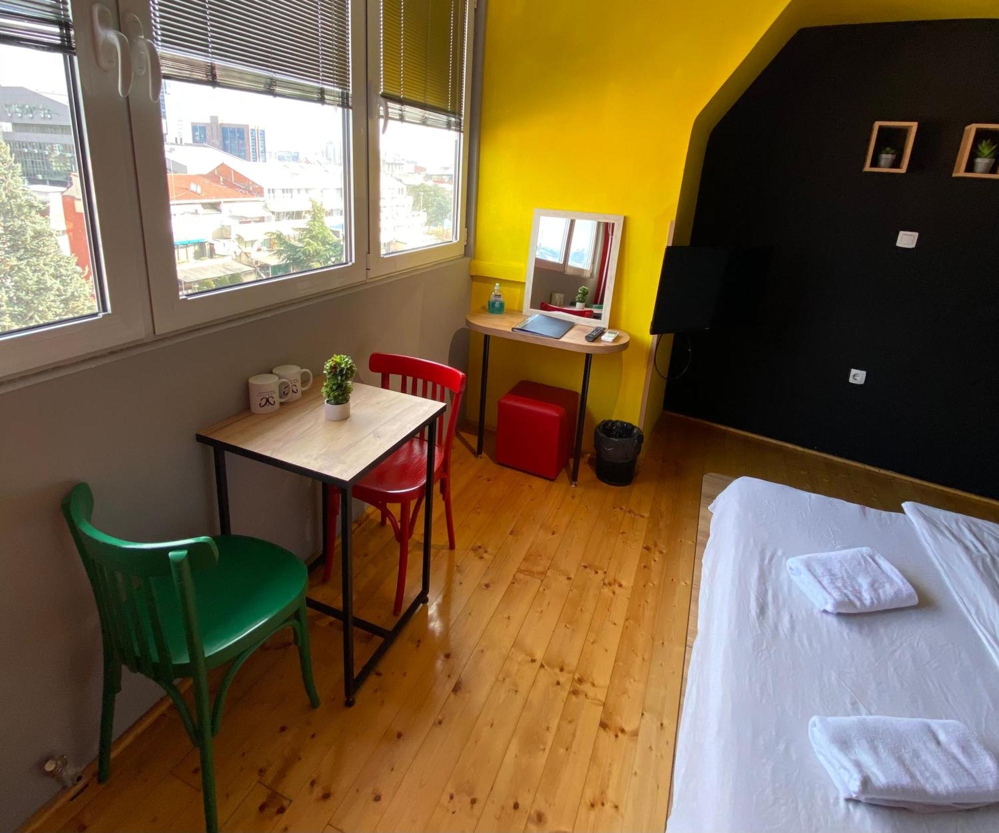 Mickitos Urban Hostel 斯科普里 客房 照片