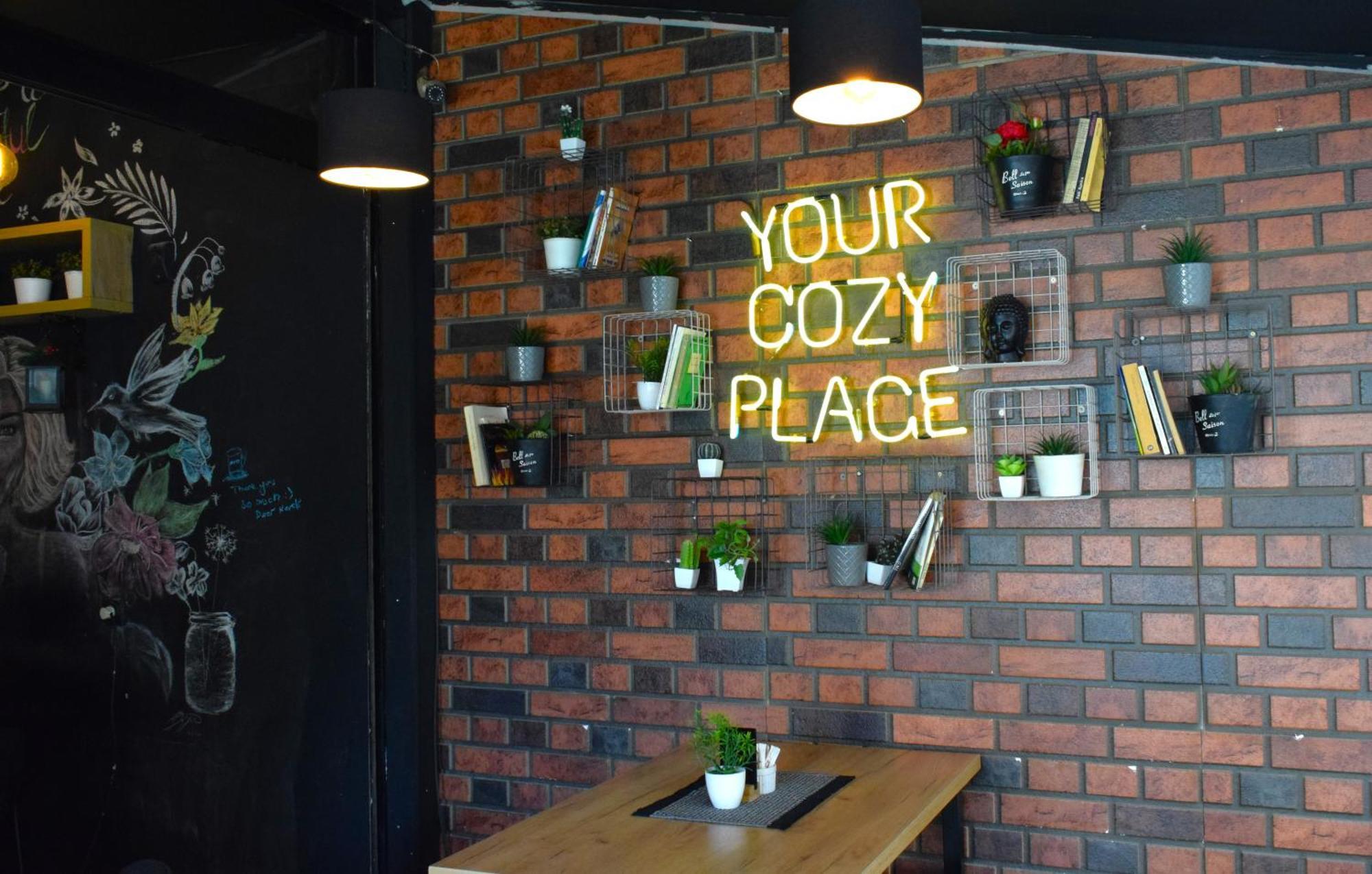 Mickitos Urban Hostel 斯科普里 外观 照片