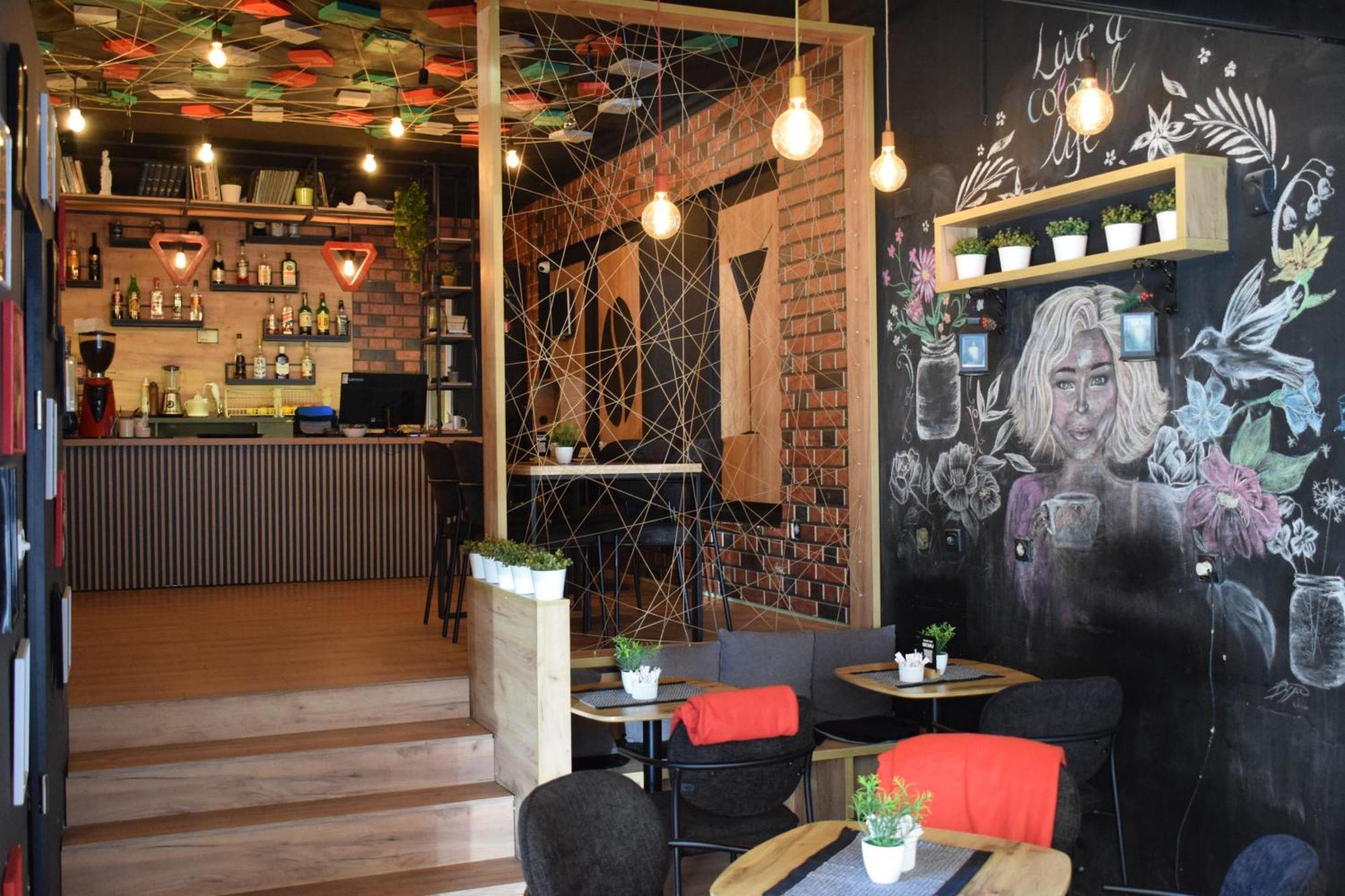Mickitos Urban Hostel 斯科普里 外观 照片